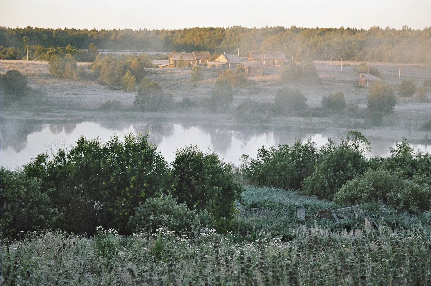 Озеро на реке Сохте близ Тимонихи. 2004. Фото: Андрей Кошелев