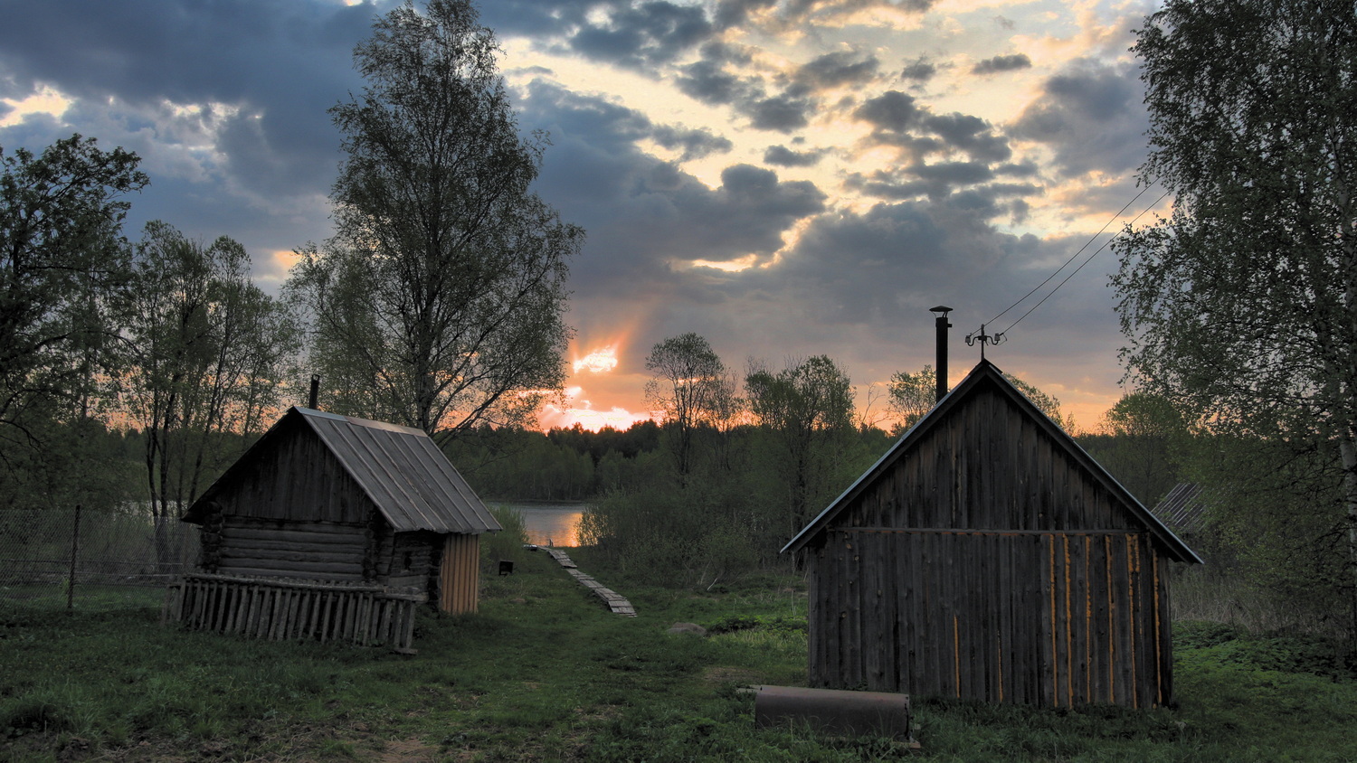 Баньки на озере Мериновском. 2011. Фото: Андрей Кошелев