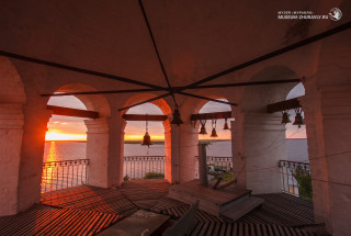 Колокольня Спасо-Каменного монастыря. Кубенское озеро, 2015. Фото Андрея Кошелева
