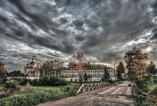 Из серии «Спасо-Суморин монастырь». 2008. Фото: Андрей Кошелев