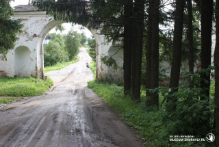 Из серии «Спасо-Суморин монастырь». 2008. Фото: Андрей Кошелев