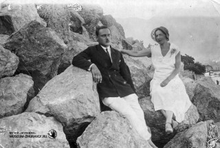 Николай Владимирович Сибирцев и его жена в Ялте.1932. Фото из семейного архива Сибирцевых