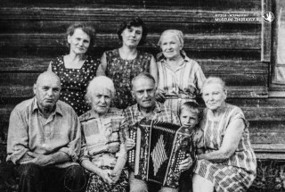 Родственники священника Владимира Сибирцева. 1960-е. Фото: Александр Алёшин