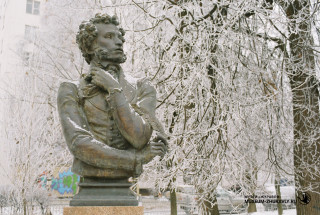 Памятник А.С. Пушкину в районе Старое Крюково. 2005. Фото: Андрей Кошелев